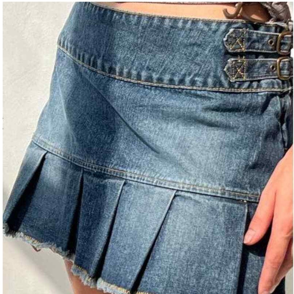 Bongo LET ME B Micro Mini Flounce Denim Jean Skirt Double Buckle - Picture 2 of 11